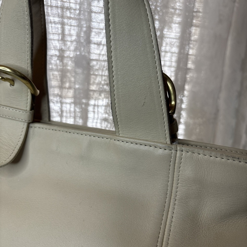 Vintage COACH Bone White Leather, Waverly Tote Bag, Zip, 4133 90s Dominican - Picture 14 of 16